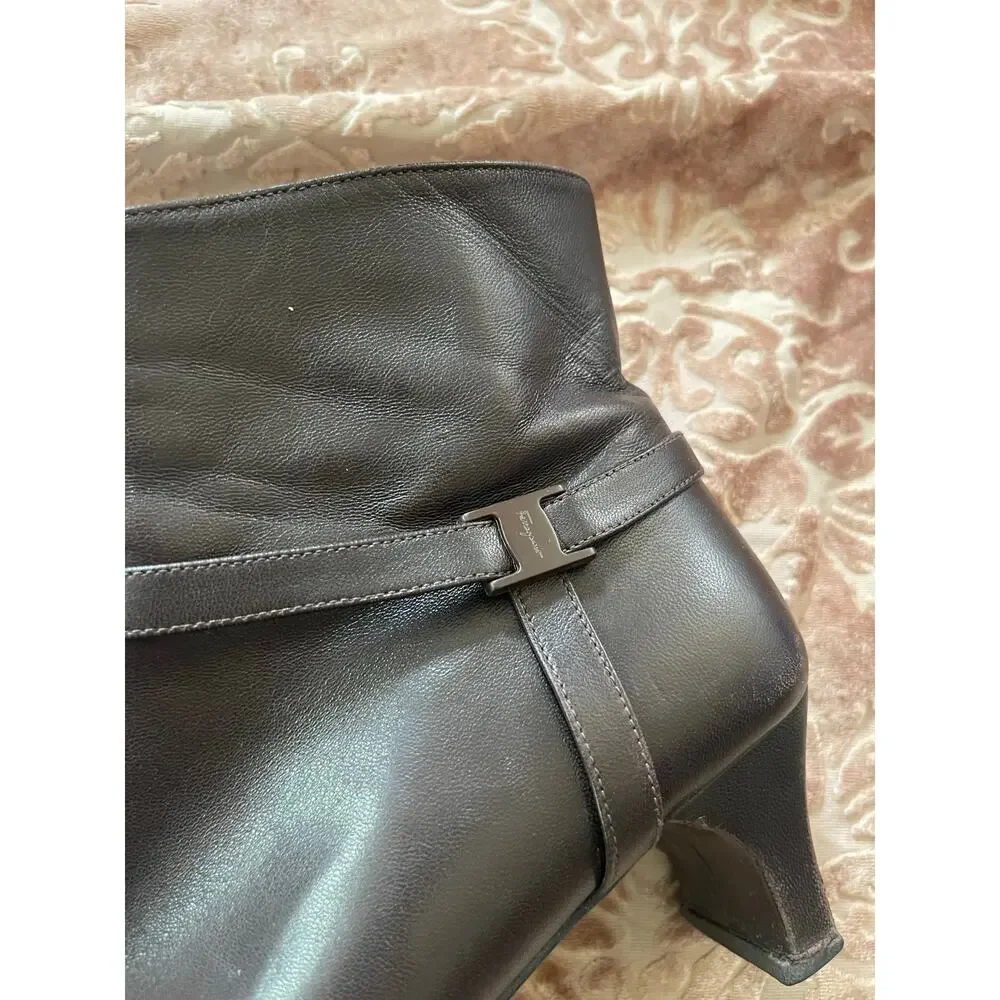 Salvatore Ferragamo brown leather boots side buckle and rectangular‎ heel 7